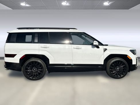 Used 2025 Hyundai Santa Fe Calligraphy image 8