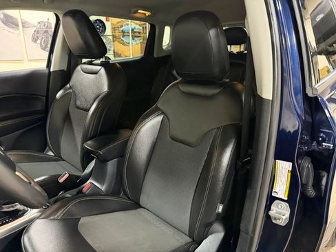 Used 2021 Jeep Compass Latitude AWD/4WD image 30