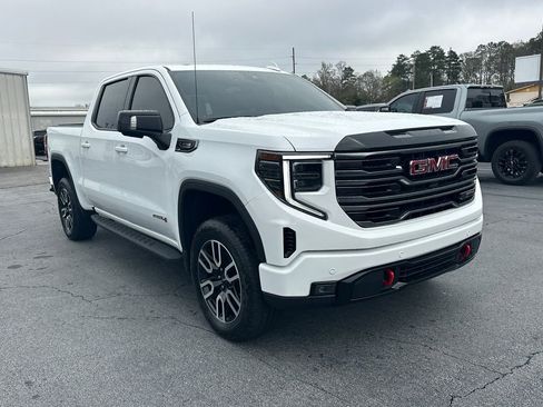 Used 2025 GMC Sierra 1500 AT4 w/ AT4 Premium Package image 4
