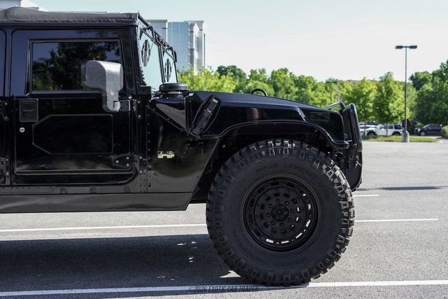 Used 2003 HUMMER H1 4-Door Open Top AWD/4WD image 11