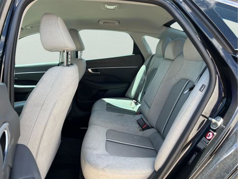 Used 2021 Hyundai Sonata SEL w/ Cargo Package FWD image 12
