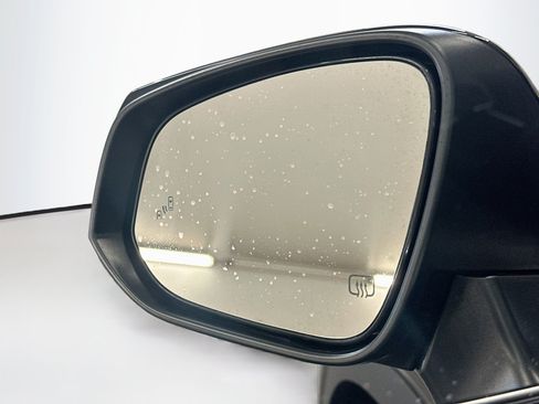 Used 2025 Toyota Grand Highlander AWD image 16
