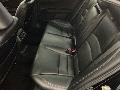 Used 2016 Honda Accord Touring image 11