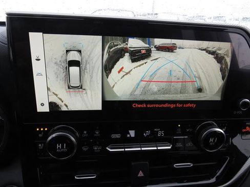 Used 2023 Toyota Highlander Platinum image 23