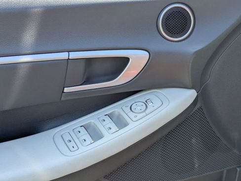 Used 2025 Hyundai Sonata SEL FWD image 16
