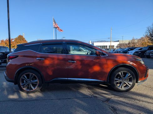 Used 2020 Nissan Murano Platinum image 2