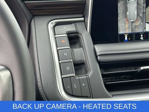 Used 2022 Chevrolet Tahoe Z71 w/ Luxury Package image 7