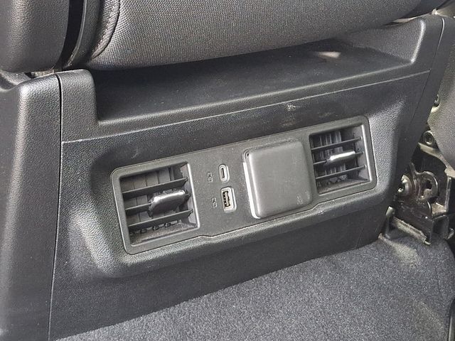 Used 2025 Chevrolet Silverado 1500 LT AWD/4WD image 22