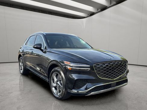 Certified 2026 Genesis GV70 2.5T AWD/4WD image 7