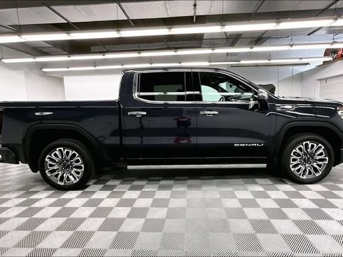 Used 2024 GMC Sierra 1500 Denali Ultimate AWD/4WD image 16