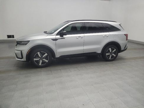 Used 2021 Kia Sorento S w/ Panoramic Sunroof Package FWD image 2