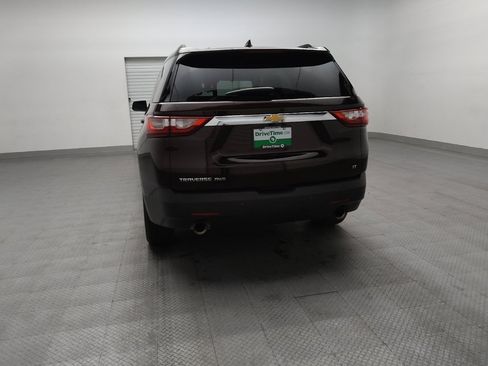 Used 2020 Chevrolet Traverse LT w/ Driver Confidence II Package AWD/4WD image 6