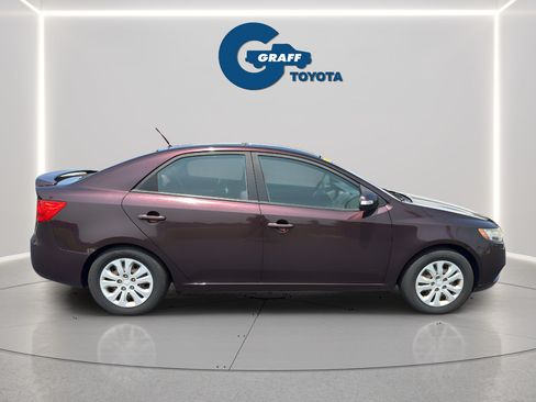 Used 2010 Kia Forte EX FWD image 6