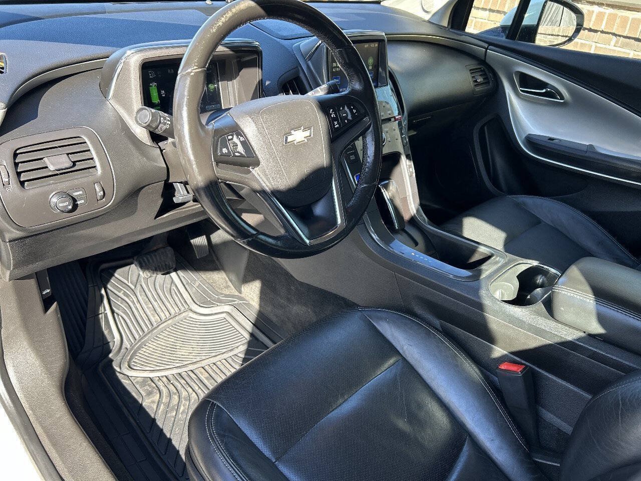 Used 2012 Chevrolet Volt Premium w/ Premium Trim Package FWD image 10