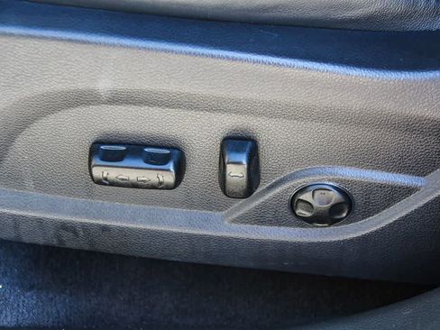 Used 2018 Hyundai Santa Fe Sport image 21