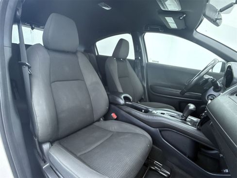 Used 2021 Honda HR-V Sport image 13