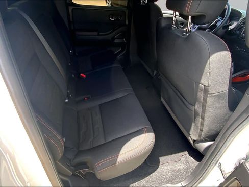 Used 2024 Nissan Frontier Pro-X RWD image 20