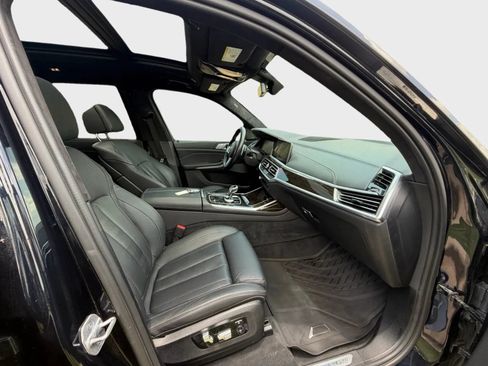 Used 2021 BMW X7 M50i w/ Executive Package AWD/4WD image 15