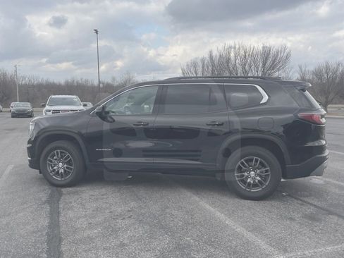Used 2025 GMC Acadia Elevation image 4