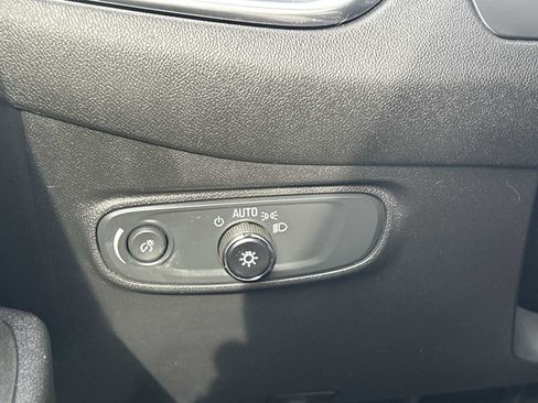 Used 2024 Chevrolet Equinox LT w/ LPO, Floor Liner Package FWD image 18