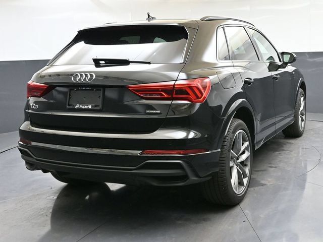Used 2024 Audi Q3 2.0T Premium w/ Convenience Package AWD/4WD image 5