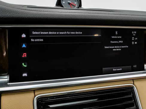 Used 2023 Porsche Panamera 4 Platinum Edition image 33