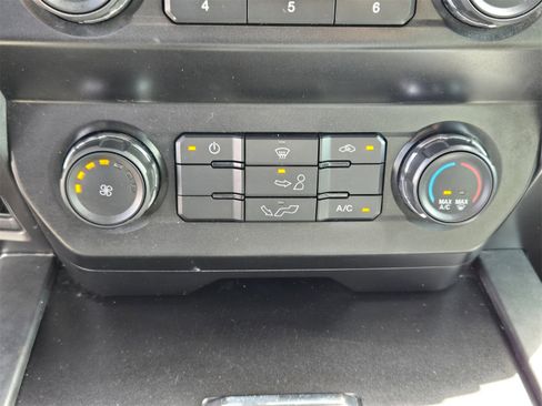 Used 2020 Ford F150 XLT image 17