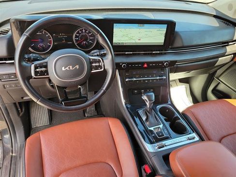 Used 2022 Kia Carnival SX FWD image 10