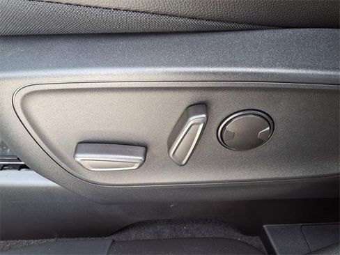 New 2025 Ford Escape SE w/ PHEV Premium Package image 12