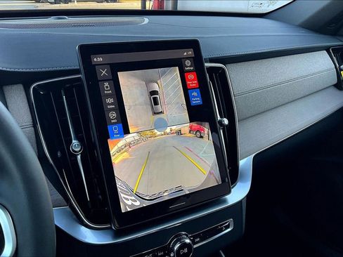 New 2026 Volvo XC90 B6 Plus image 24