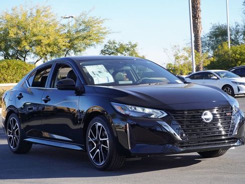 Certified 2025 Nissan Sentra SR w/ SR Premium Package image 4