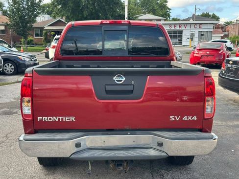 Used 2014 Nissan Frontier SV AWD/4WD image 6