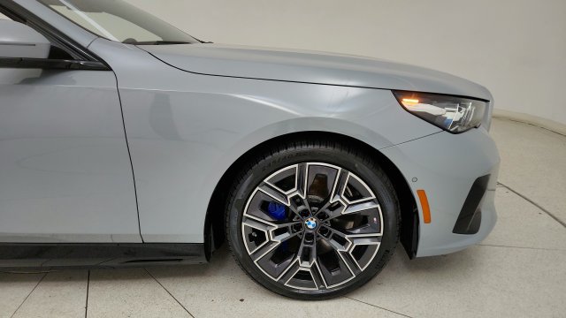 Used 2026 BMW i5 eDrive40 RWD image 22