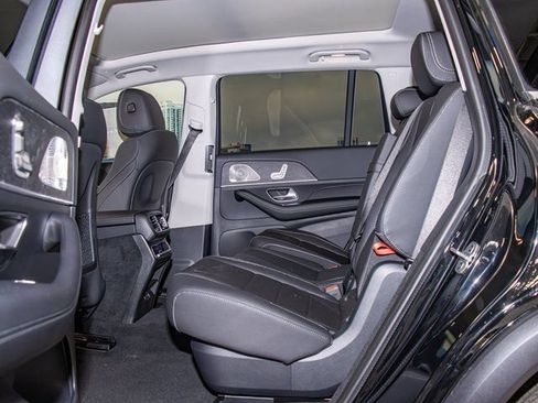Used 2026 Mercedes-Benz GLS 450 4MATIC image 22