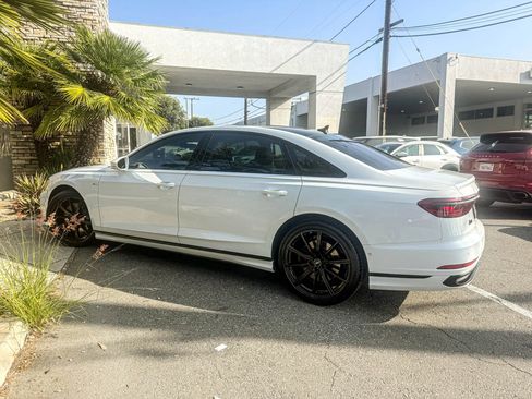 Used 2022 Audi A8 L 3.0T image 3