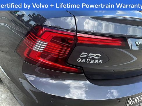 Used 2022 Volvo S90 B6 Inscription w/ Advanced Package image 39