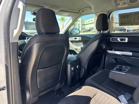 Used 2020 Ford Explorer XLT RWD image 8
