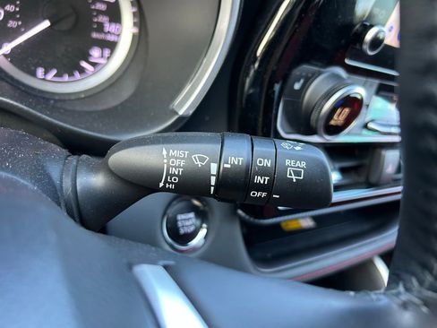 Used 2023 Toyota Highlander XSE image 22