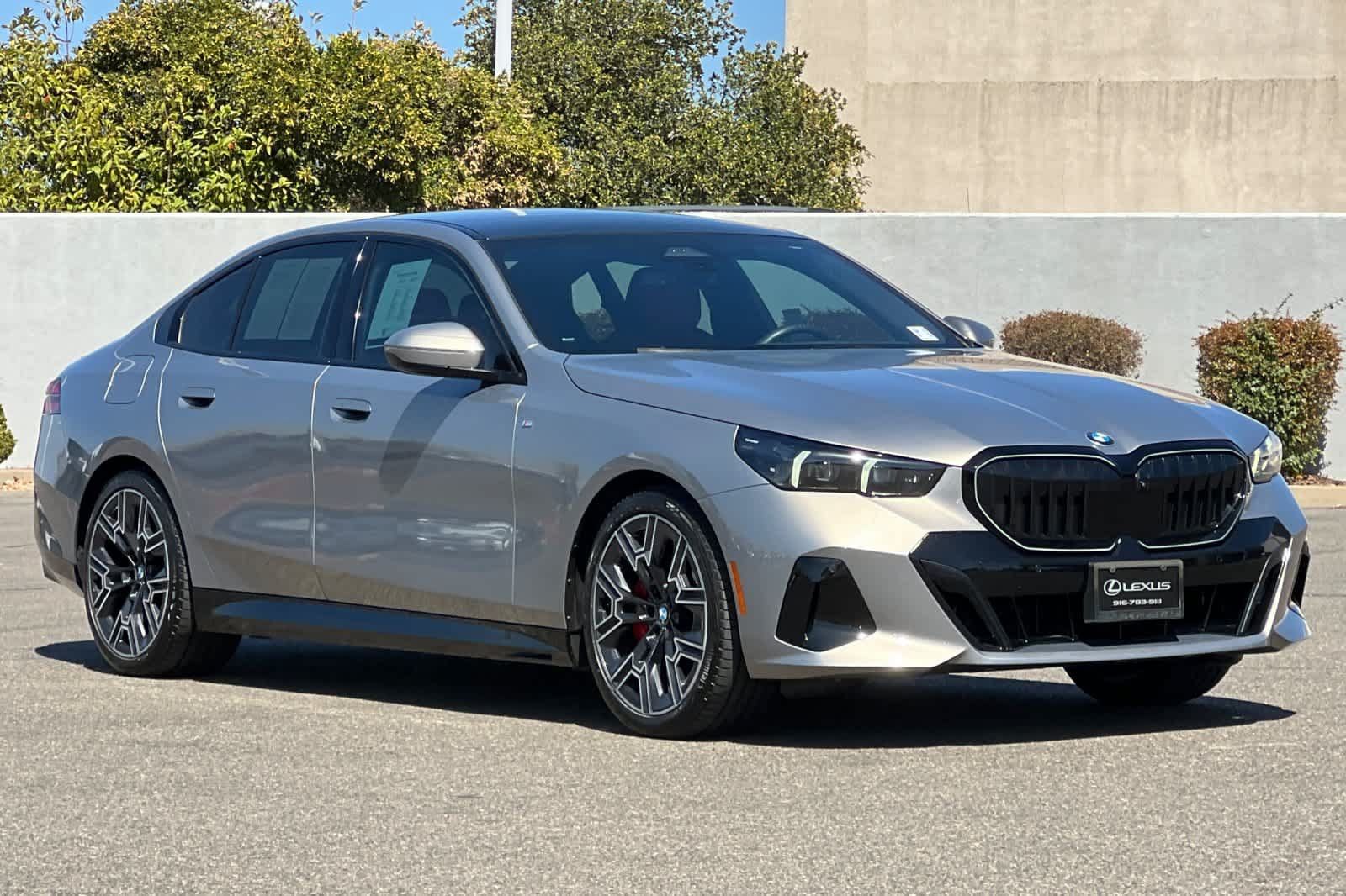 Used 2024 BMW 530i w/ Executive Package RWD image 5