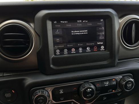 Used 2021 Jeep Wrangler Unlimited Sport image 20