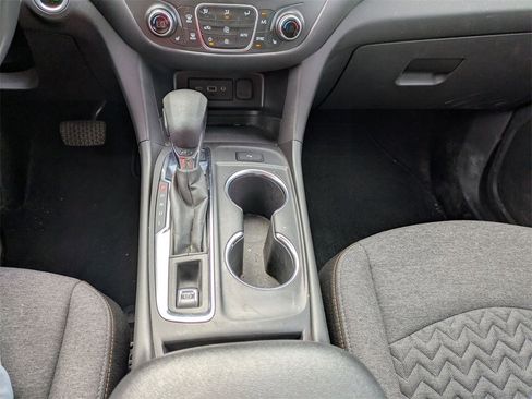 Used 2022 Chevrolet Equinox LT image 14