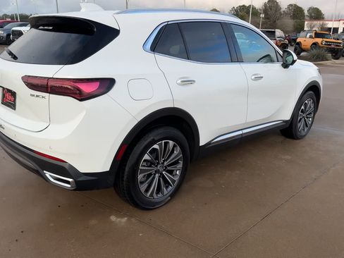 Used 2025 Buick Envision Preferred image 9