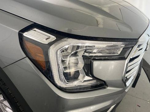 Used 2023 GMC Terrain SLT AWD/4WD image 35
