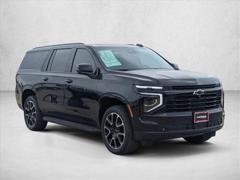 New 2026 Chevrolet Suburban RST w/ Comfort Package RWD image 7