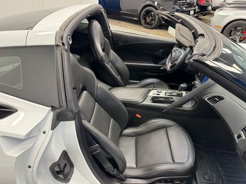 Used 2019 Chevrolet Corvette Z06 RWD image 17