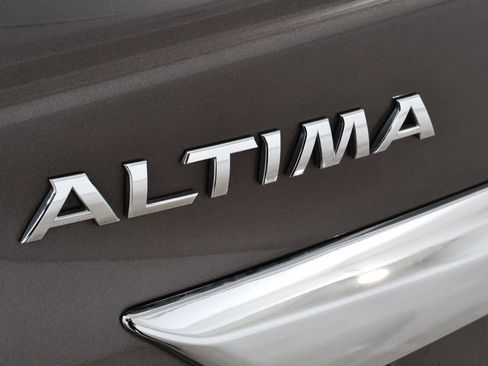 Used 2015 Nissan Altima 2.5 S w/ Power Driver Seat Package image 22