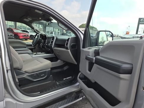 Used 2020 Ford F150 XLT w/ Equipment Group 302A Luxury AWD/4WD image 12