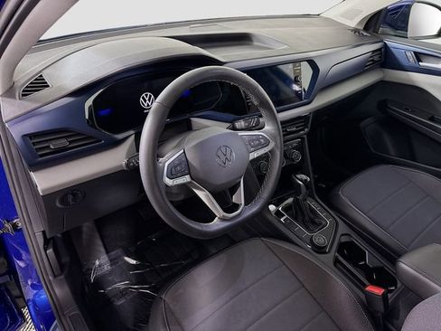 Used 2023 Volkswagen Taos SE image 9