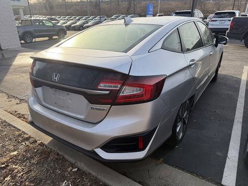 Used 2018 Honda Clarity Plug-In Hybrid image 6