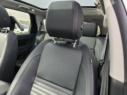 Certified 2024 Land Rover Discovery Sport S image 11